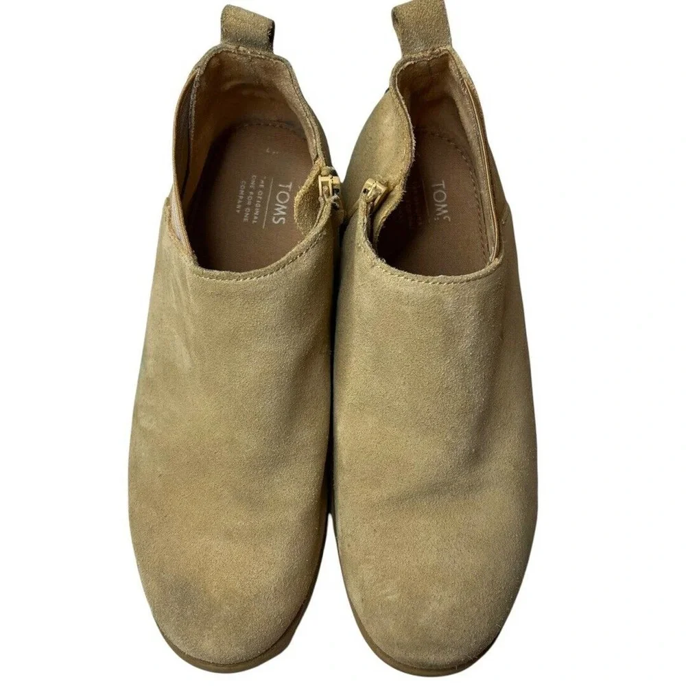 Toms Kids Leilani Light Beige Suede Bootie Size‎ 4